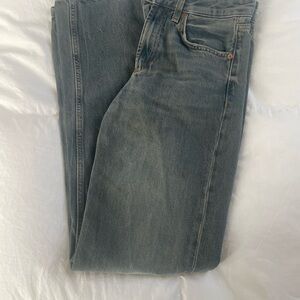 Women’s blue zara jeans